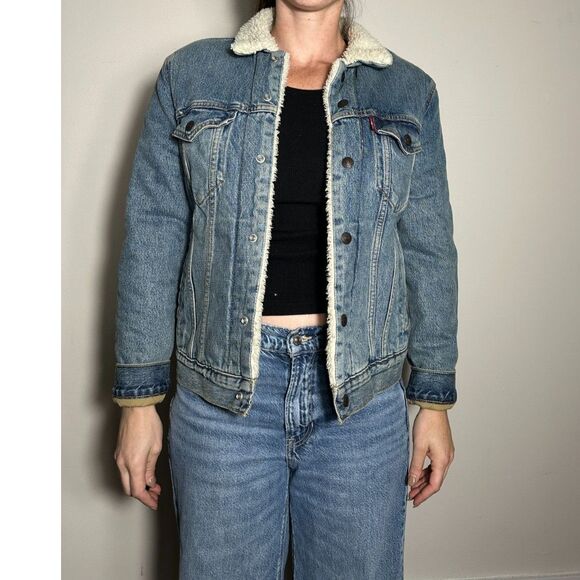 Levi Strauss Sherpa Lined Denim Trucker Jacket Size Medium - Picture 1 of 6